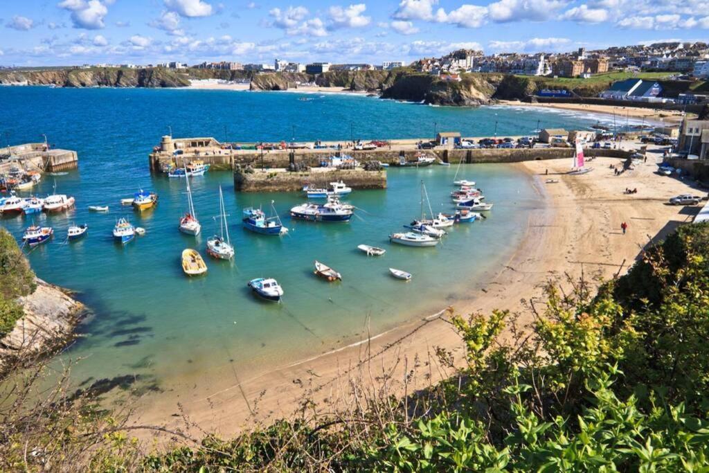 Large 5 Bed 3 Bath House 300 Meters From Beach And Restaurants Newquay  Bagian luar foto